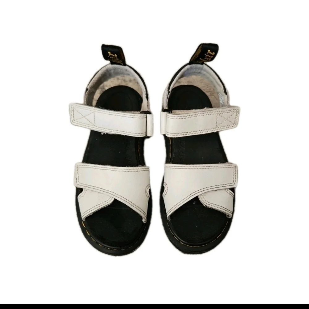 Dr. Martens Kids White Leather Junior Vossie Trendy Strappy Sandals 1